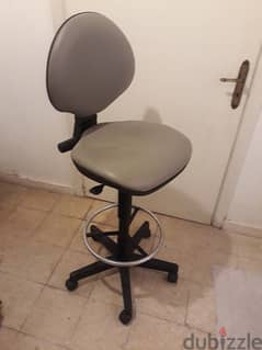Bar Chairs with wheels - كرسي بار مع دواليب 0