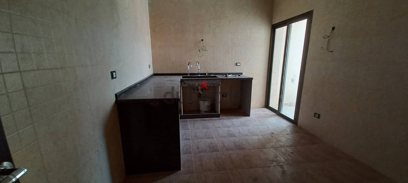 New Apartment In Biaqout For Sale Good oppurtunity شقة جديدة في بياقوت 2