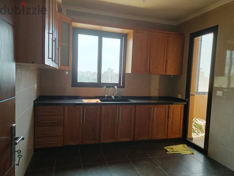 HOT DEAL, Furnished 150m2 apartment + 100m2 terrace for sale in Zalka 3