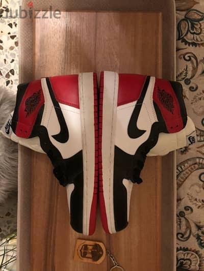 Jordan 1 high OG black Toe