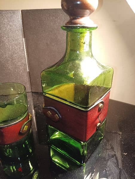 Vintage set of green bottle glass decanter with leather wrap 6
