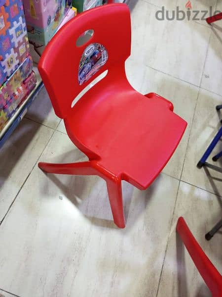 Heavy duty colorful chairs for kids 2