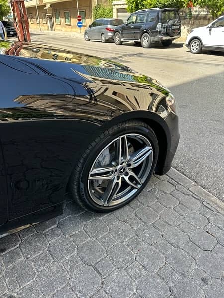Mercedes E 400 coupe AMG-line 2018 black on black (CLEAN CARFAX) 6