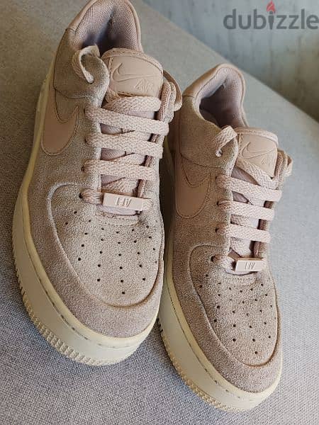 Nike AF1 barely rose sneakers size 39 0