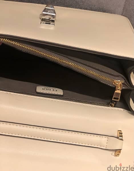 FENDI, handbag, classy and special, like new 2