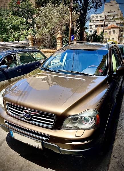 Volvo XC90 2012 - excellent condition - source Volvo Lebanon 0