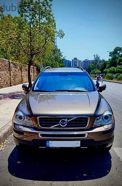 Volvo XC90 2012 - excellent condition - source Volvo Lebanon 3