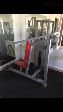 sholders press like new we have also all sports equipment