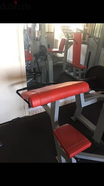 biceps machine like new we have also all sports equipment 1