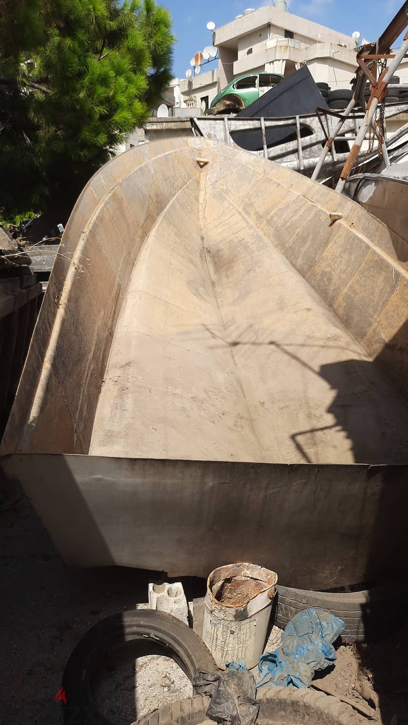 9m fiber glass hull 3