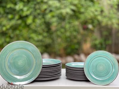 Serving plates