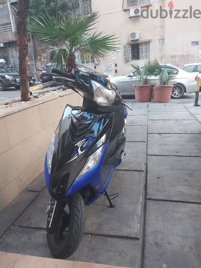 lindy 125 cc 400$ قابل للنقاش