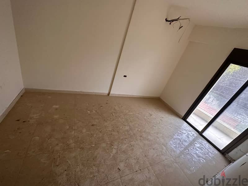 Apartment for sale in Ain Aar 11
