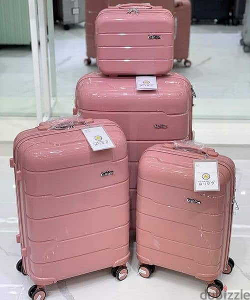 45% OFF Swiss travel bags suitcase luggage set of 4 bags 1