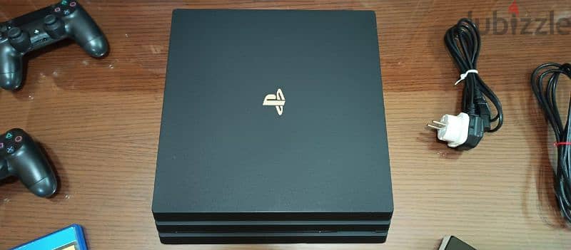 جميع الوصلات PLAYSTATION 4 PRO EUROPEAN+2 CONTROLLER+ GTA V 6