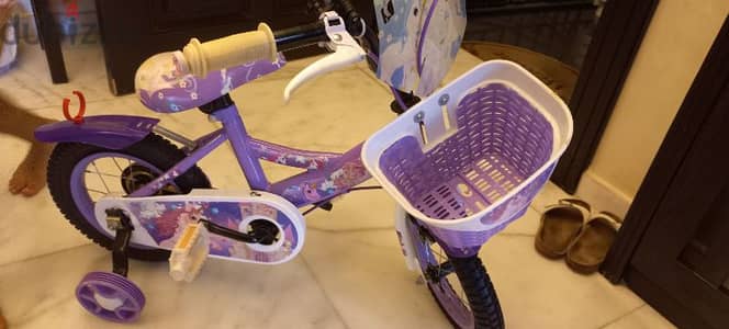 bycicle like new for girl