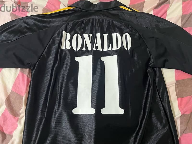 Real Madrid vintage ronaldo jersey limited edition 1