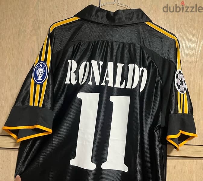 Real Madrid vintage ronaldo jersey limited edition 9