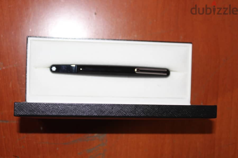 Marc Newson Mont Blanc Pen 2