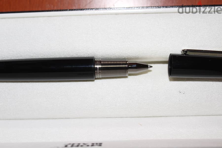 Marc Newson Mont Blanc Pen 4