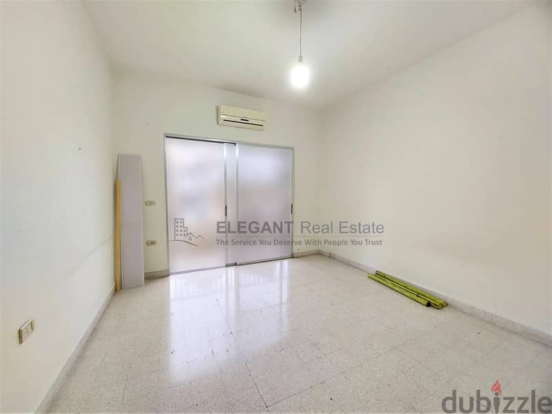 Spacious in a Well Maintained Building ! 10