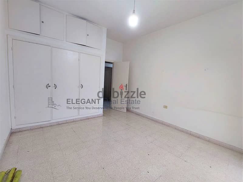 Spacious in a Well Maintained Building ! 11