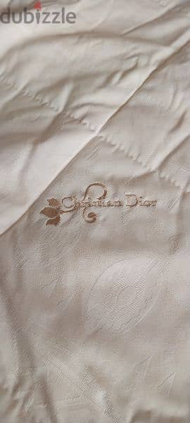 Christian Dior couvre lit beige  color 7