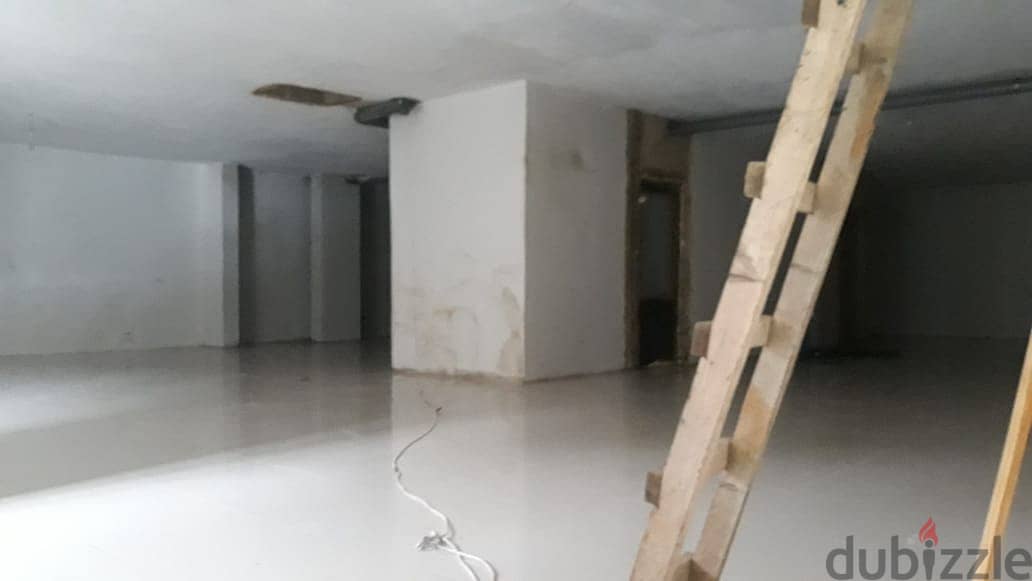 400 m2 warehouse for rent in Aoukar / Matn مستودع للإيجار في عوكر 6
