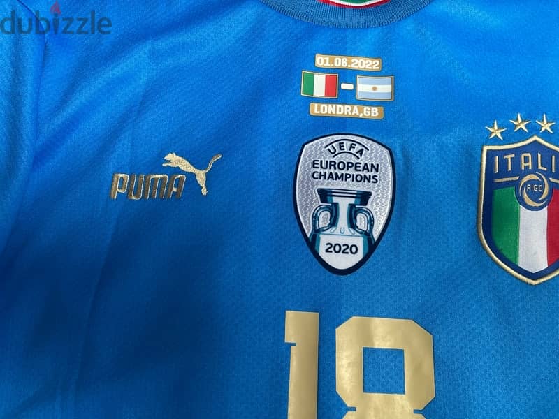 italy , barella 18  the super copa puma jersey 2022 with argentina 1