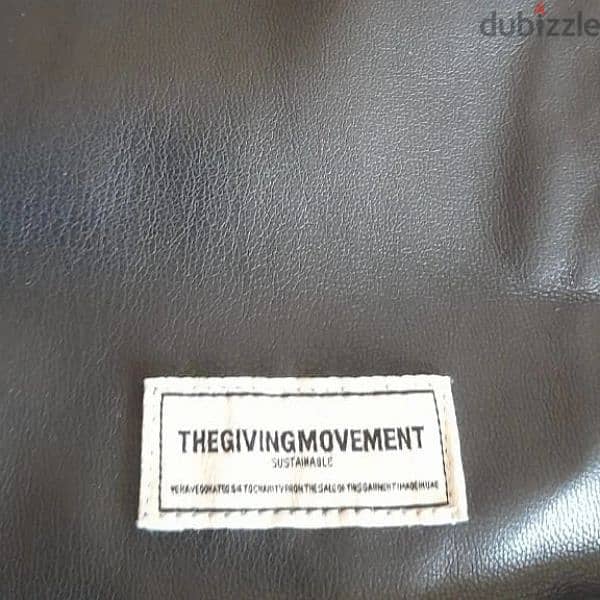 Giving Movement leather pants 5