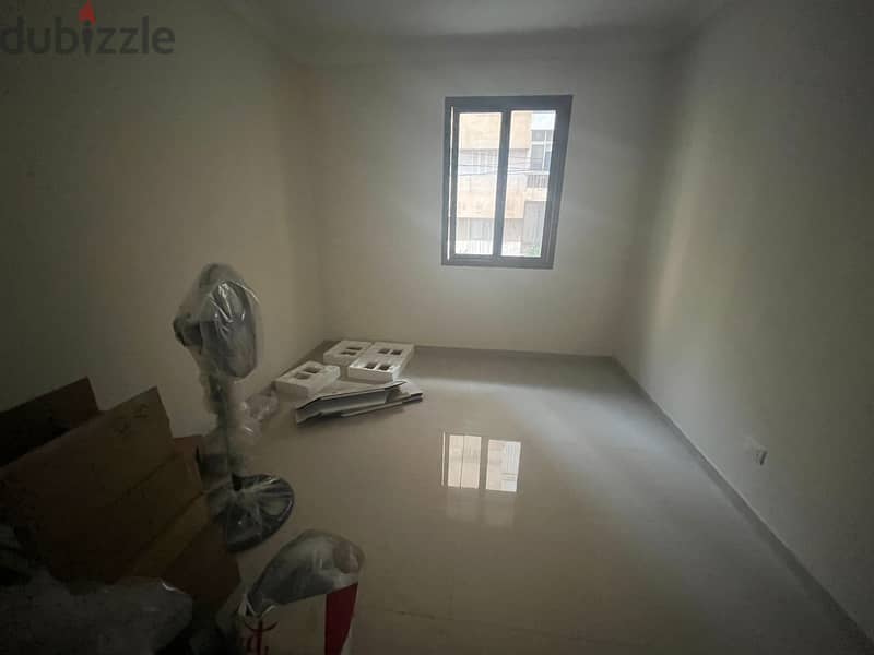 COZY apartment for sale in tallet al khayat شقة مريحة للبيع 4