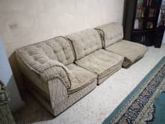 living room very good condition 200$