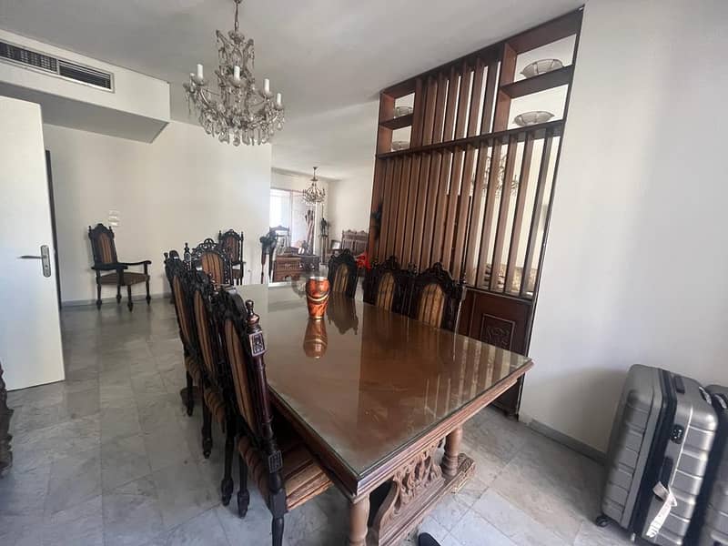 City view Apartment For Sale in Tallet-al khayat شقة مطلة على المدينة 1