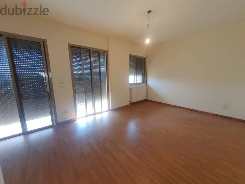 Apartment for sale in Yarzeh شقة للبيع في اليرزة 17