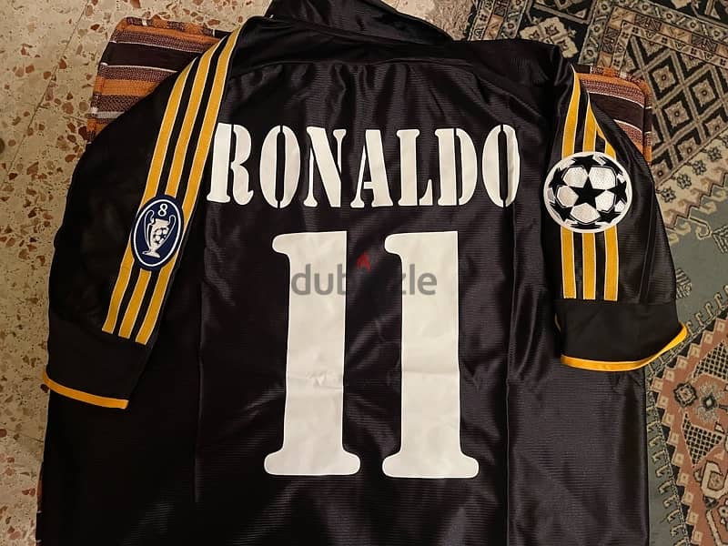 Ronaldo cheap fenomeno jersey