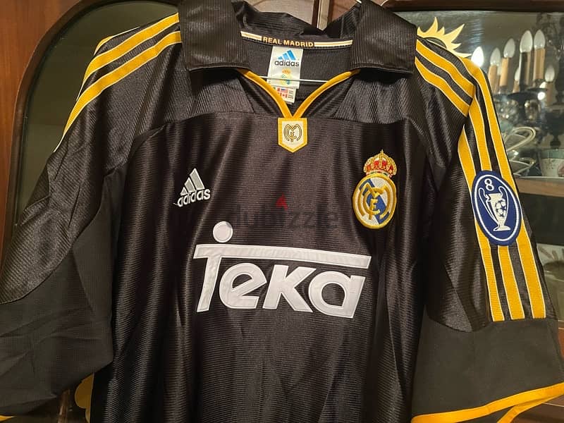 Real Madrid limited edition adidas jersey for the fenomeno ronaldo 2