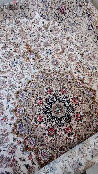 سجاد عجمي حرير شغل يدوي.   persian luxury silk carpet hand made 3