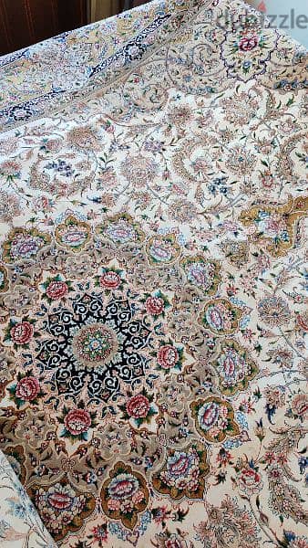 سجاد عجمي حرير شغل يدوي.   persian luxury silk carpet hand made 6