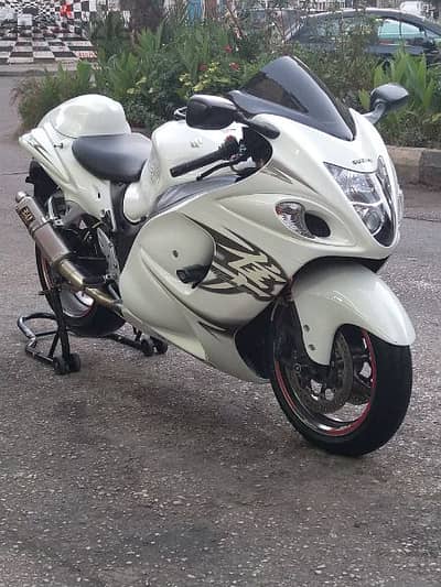 suzuki gsx1300r hayabusa 1300cc model 2010  29500klm