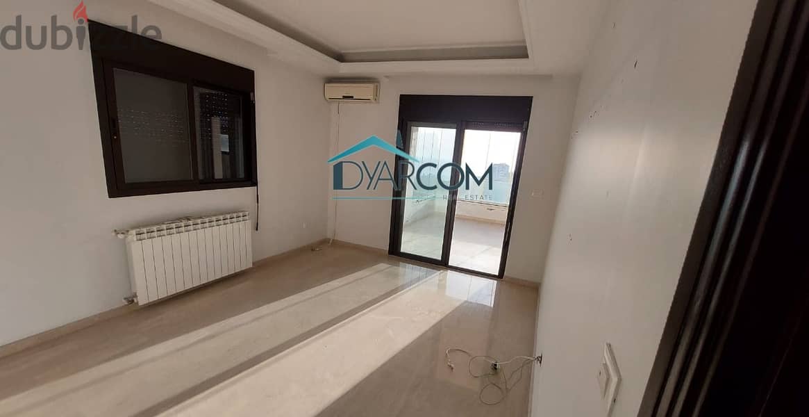 DY1117 - Adma Apartment With Terrace For Sale! 4