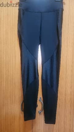 H&M sports leggings small