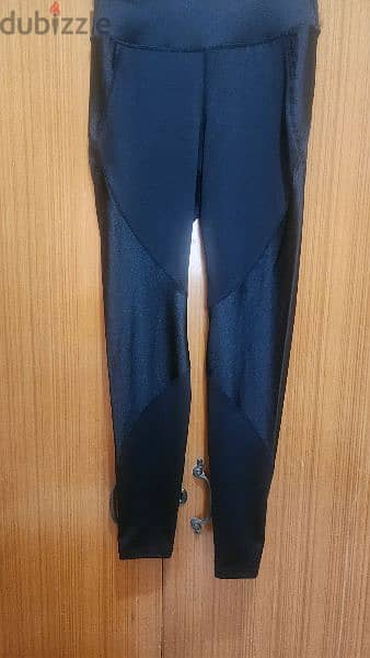 H&M sports leggings small 2