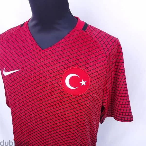 Original "Turkey" 2016/17 Red & Black Home Nike Jersey Size Men Medium 2