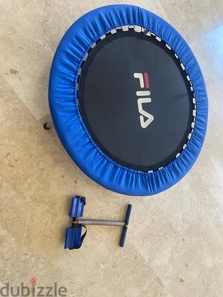 trampoline with rowers for abdominal mucule 1