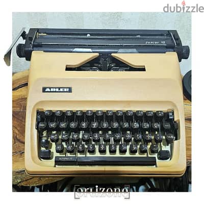 Adler Arabic Typewriter / dactylo  آلة كاتبة دكتيلو انتيكا