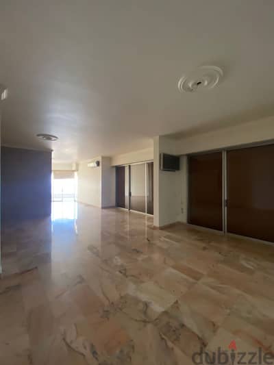 SPACIOUS APARTMENT IN AIN EL TINEH PRIME (300Sq) 4 BEDROOMS , (AM-134)