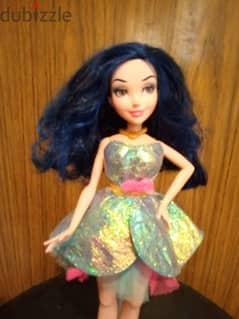 DEXENDANTS EVIE ISLE OF THE LOST Disney Great doll +her own shoes=15$
