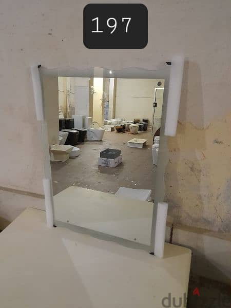 مراية حمام 60*45 مع رف وغلوب. bathroom mirrors 2
