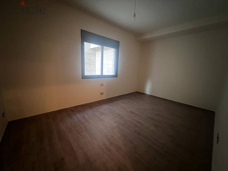 Brand new apartment with terrace for sale in Baabdat 4
