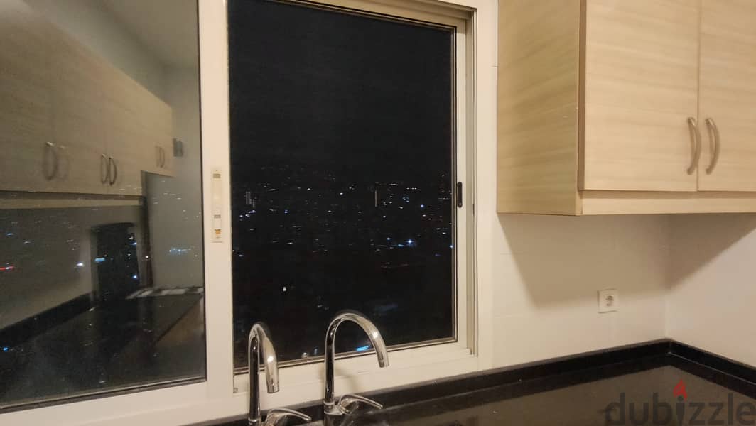 Geitawi Mar Mkhayil 2 bedroom apartment for Rent with City views 10